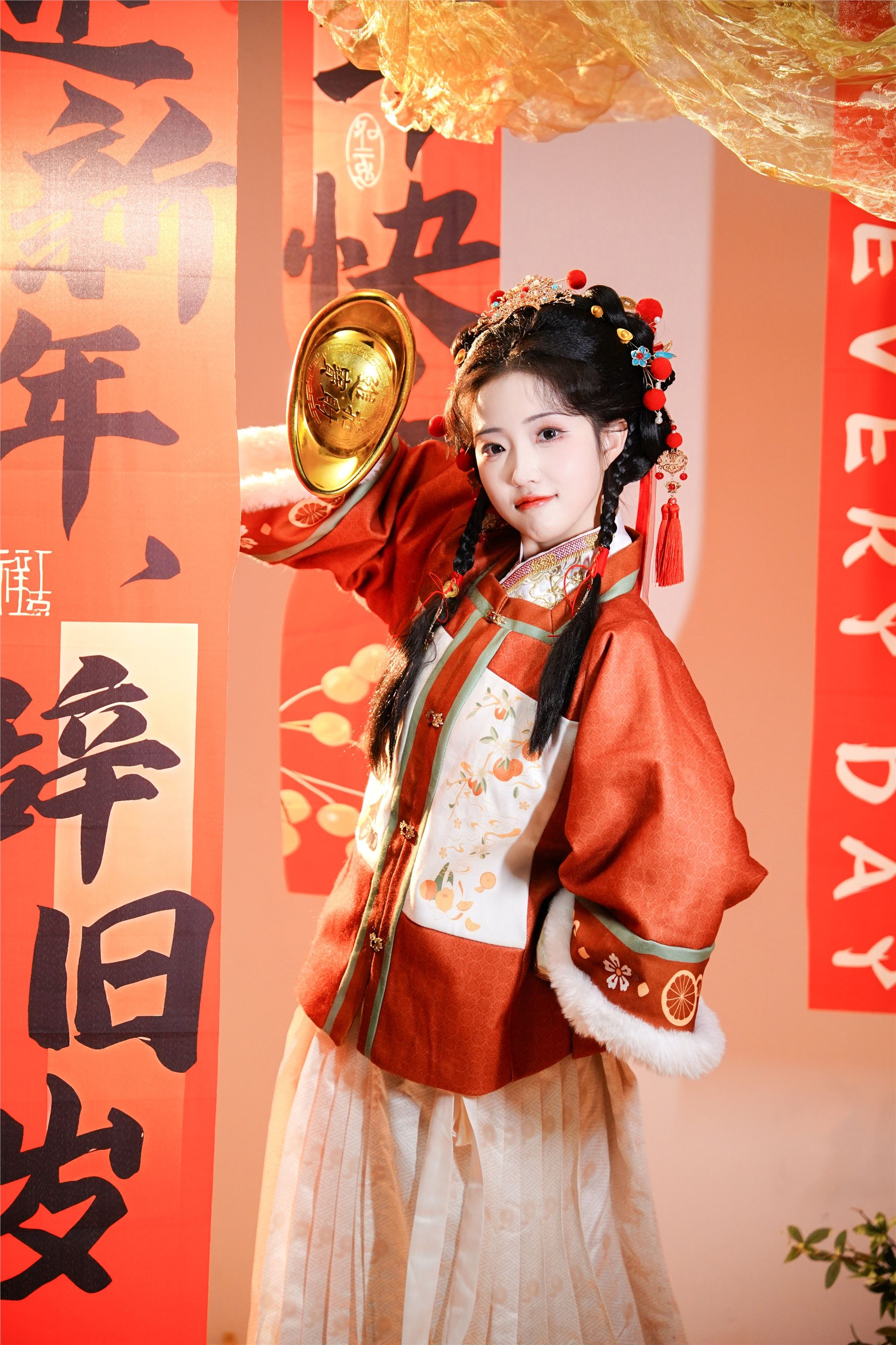 YITUYU 艺图语 2025.03.06 贺新春 兔牙w